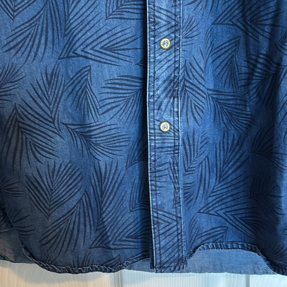 Men's Blue Patterned Casual Button Down Shirt - Picture 4 of 10